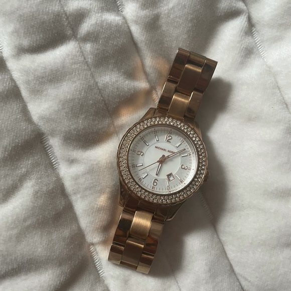 Michael Kors Watch - Picture 2 of 2